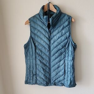 32 Degrees Blue Quilted Vest Packable Chevron Pattern Sz L  Outdoors Travel